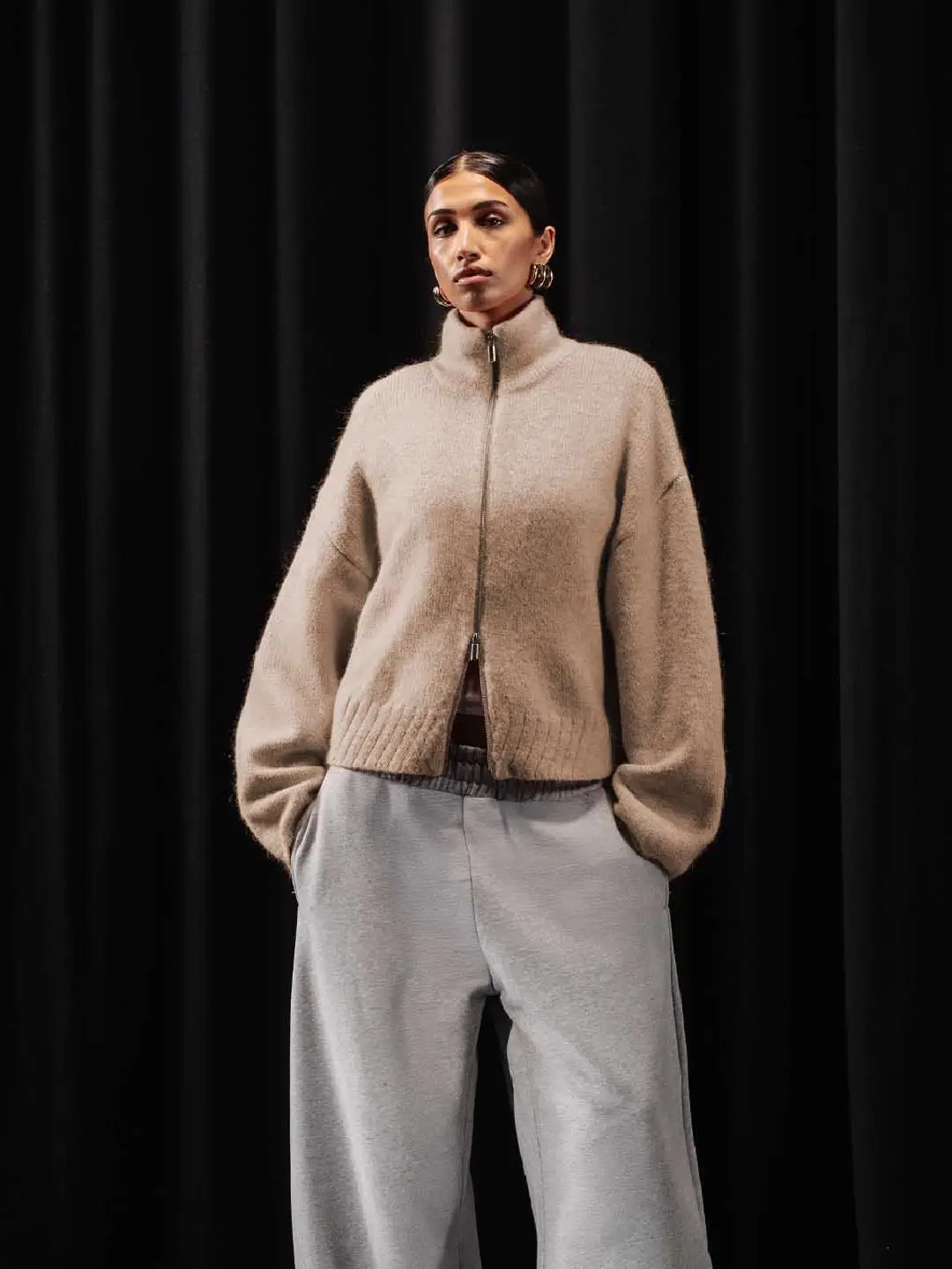 Ffected 'Mare' Mohair Zipper Oat (1)